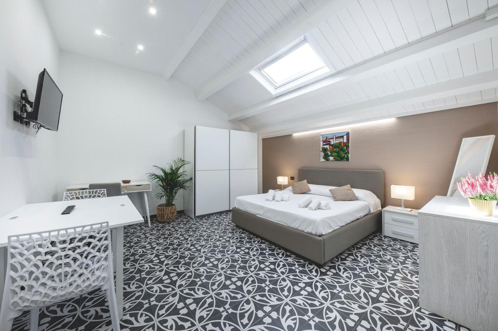 Pietranera Residence Катания Экстерьер фото